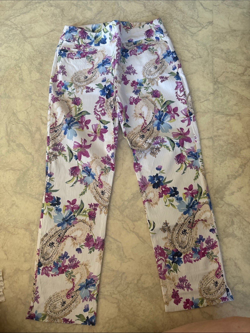 Chico's White Floral Paisley Capris with Purple & Blue Accents